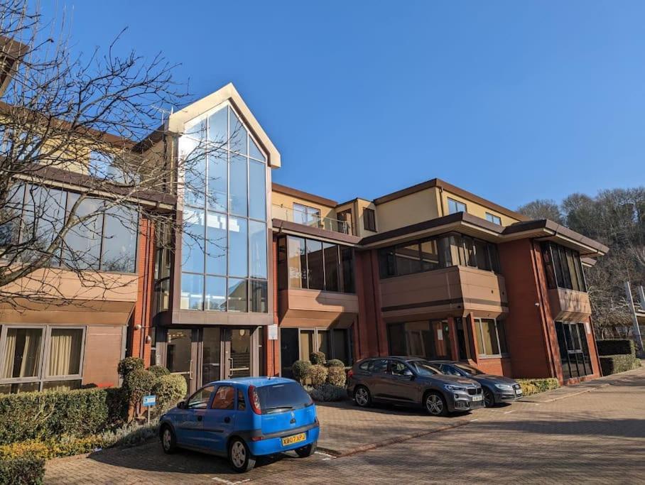 Ббббб Godalming Ngoại thất bức ảnh